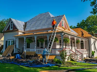 From Design to Completion: Custom Home Building Process 